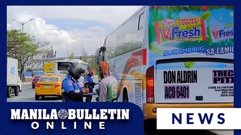 MMDA conducts clearing operation along Macapagal Boulevard .